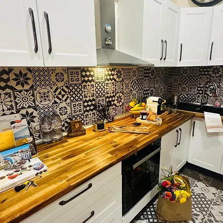 Amber - Highlights And * ניס