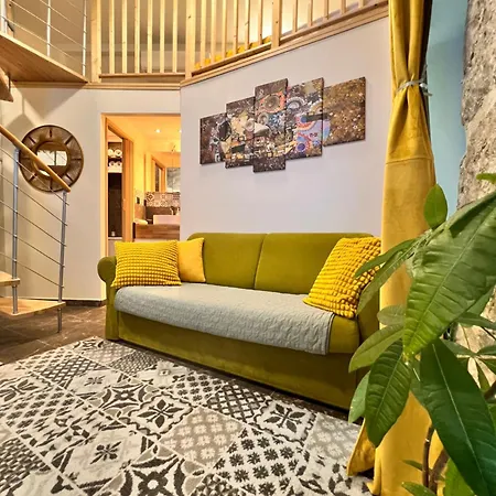 Amber - Highlights And Nice